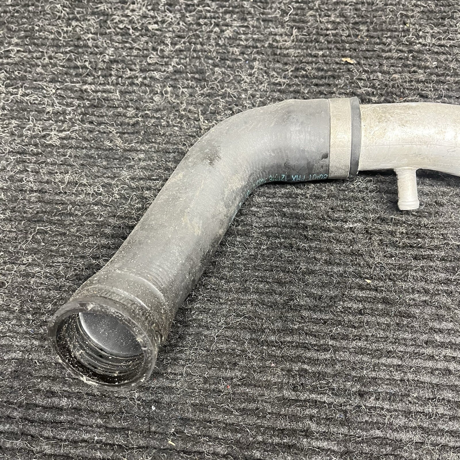 ☑️ 2011 BMW N55 BMW Engine Coolant Pipe 7588880 OEM
