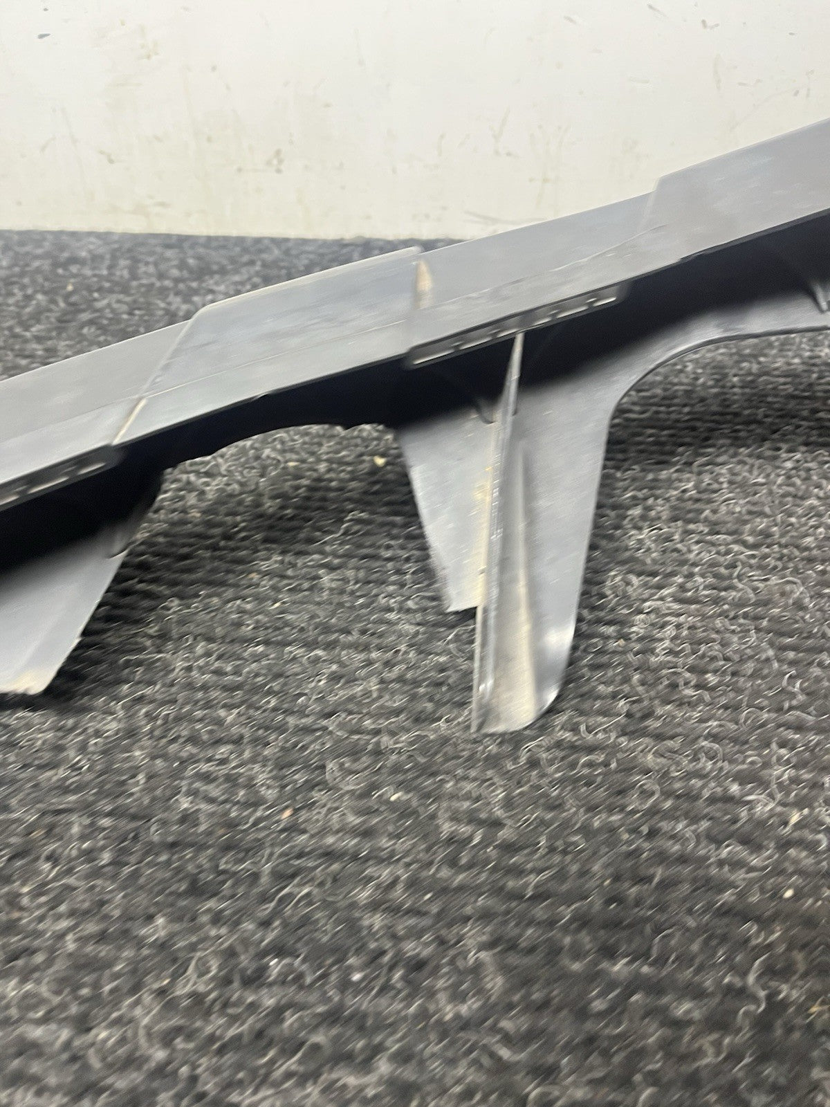 ☑️ 08-13 BMW E90 E92 E93 M3 OEM Drivers Left Headlight Bracket Carrier Mount LH