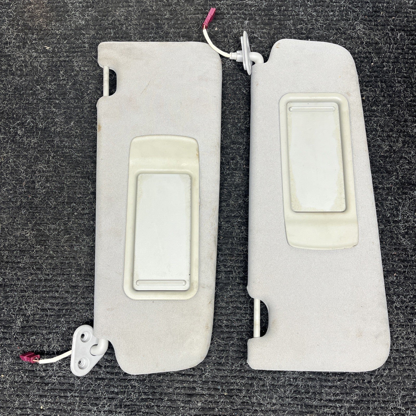 ☑️ 2006-2011 BMW E90 Sun Visor Shade Set Visors Left Right Pair Gray OEM
