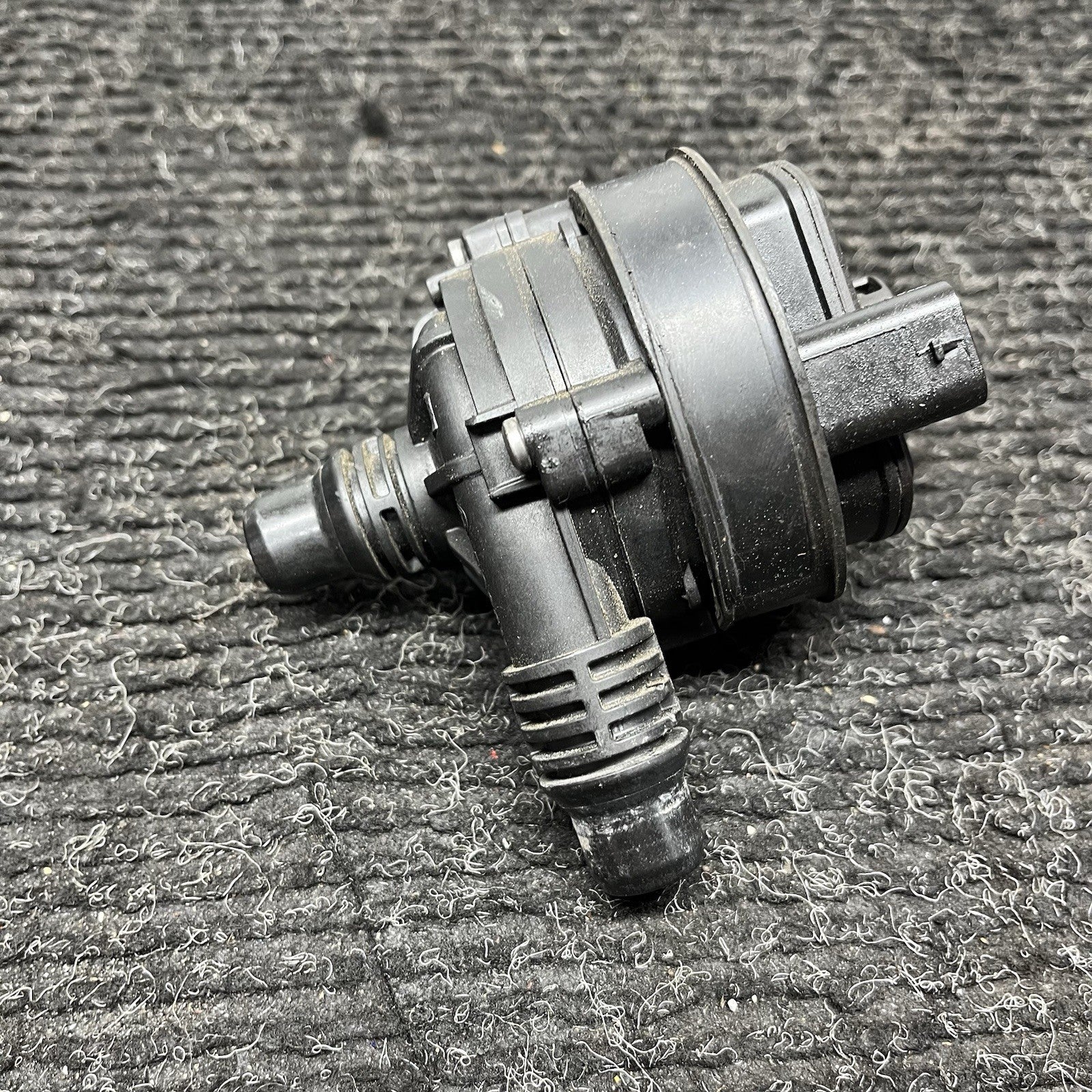 ☑️ OEM BMW G01 G05 G20 G22 G30 G42 G80 G82 G83 M3 M4 Engine Auxiliary Water Pump