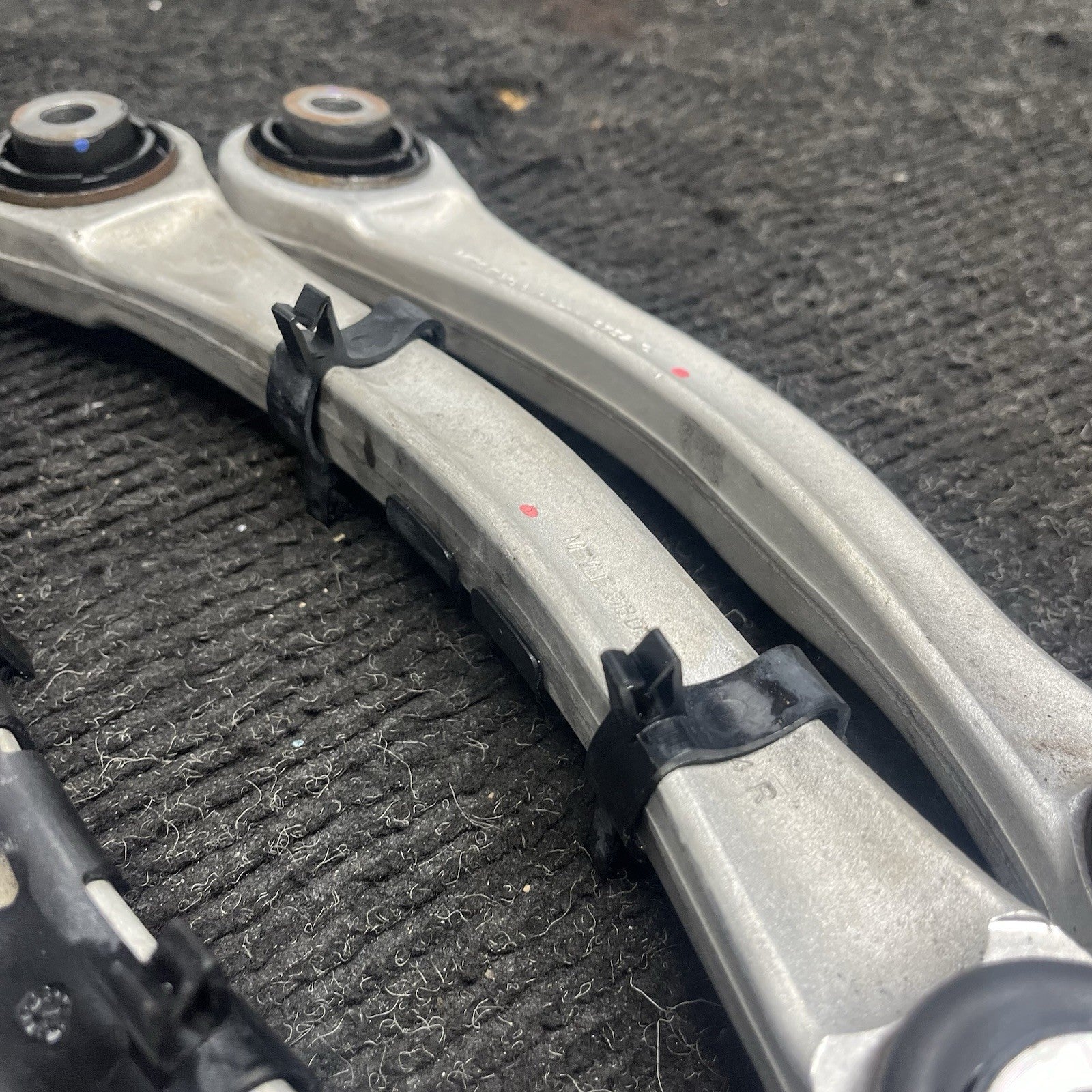 ☑️ 2008-2013 BMW E9x M3 Factory Rear Wishbone Guide Link Control Arm Set OEM