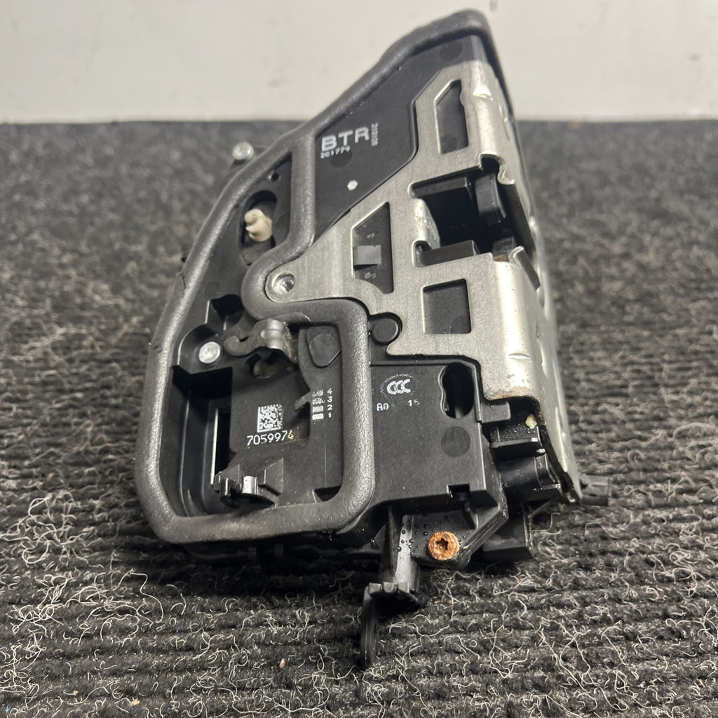 ☑️ OEM BMW E82 E90 F23 F30 F32 E60 F01 M4 X6 REAR RIGHT Door Lock Latch Actuator