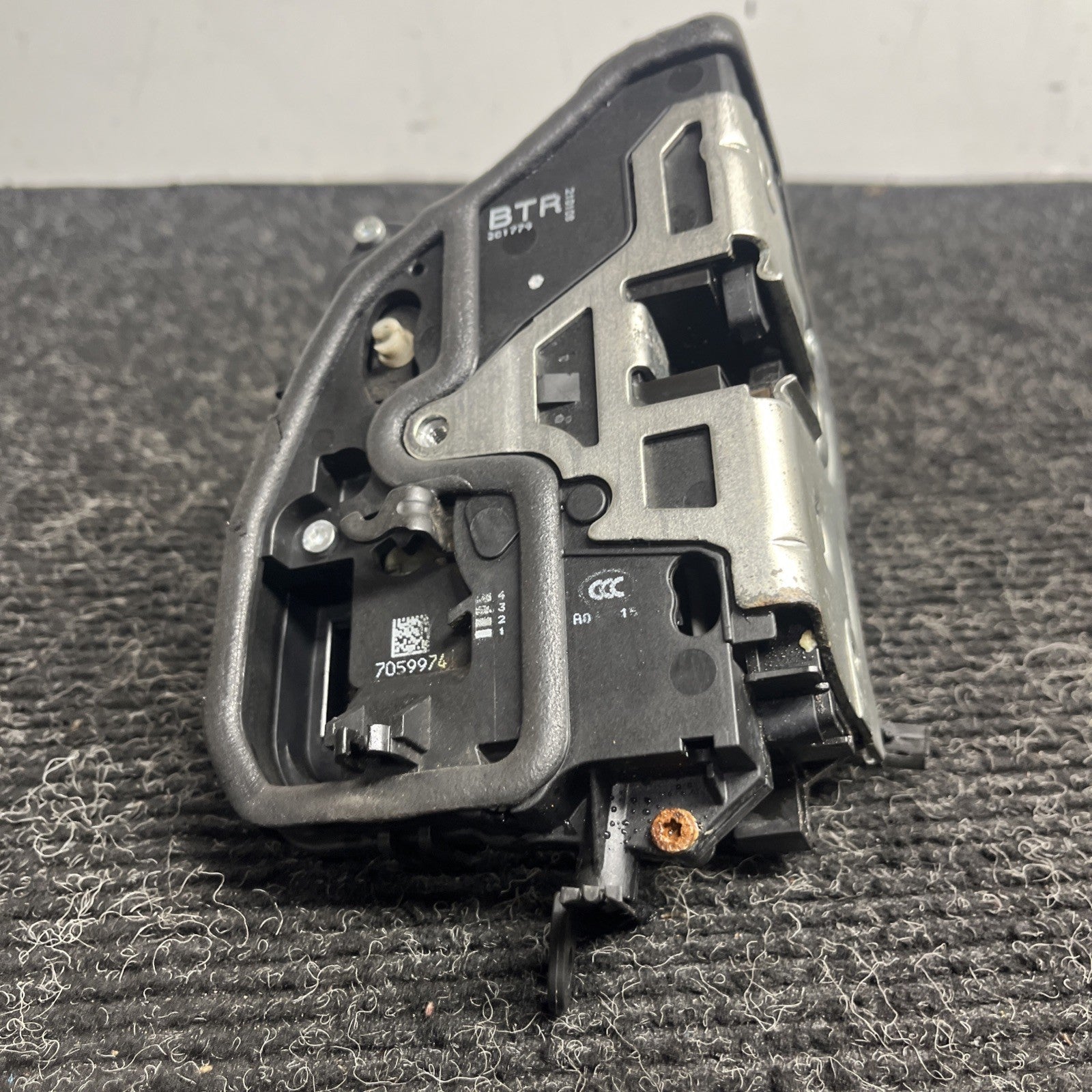☑️ OEM BMW E82 E90 F23 F30 F32 E60 F01 M4 X6 REAR RIGHT Door Lock Latch Actuator