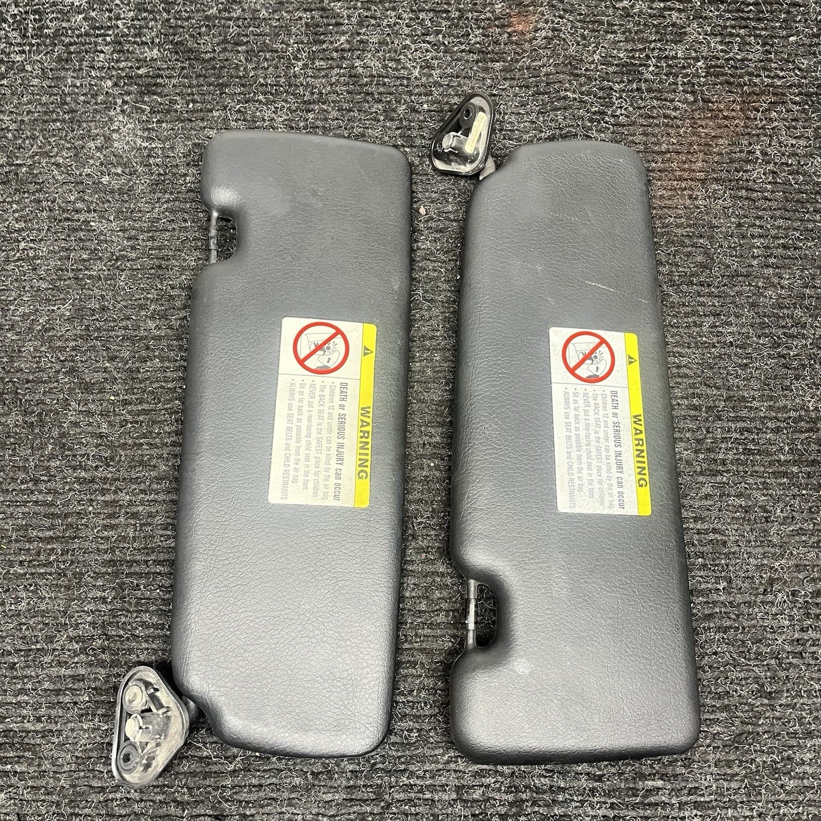 ☑️ 2003 BMW E46 330ci CONVERTIBLE LEFT & RIGHT SUN VISORS SET PAIR BLACK OEM
