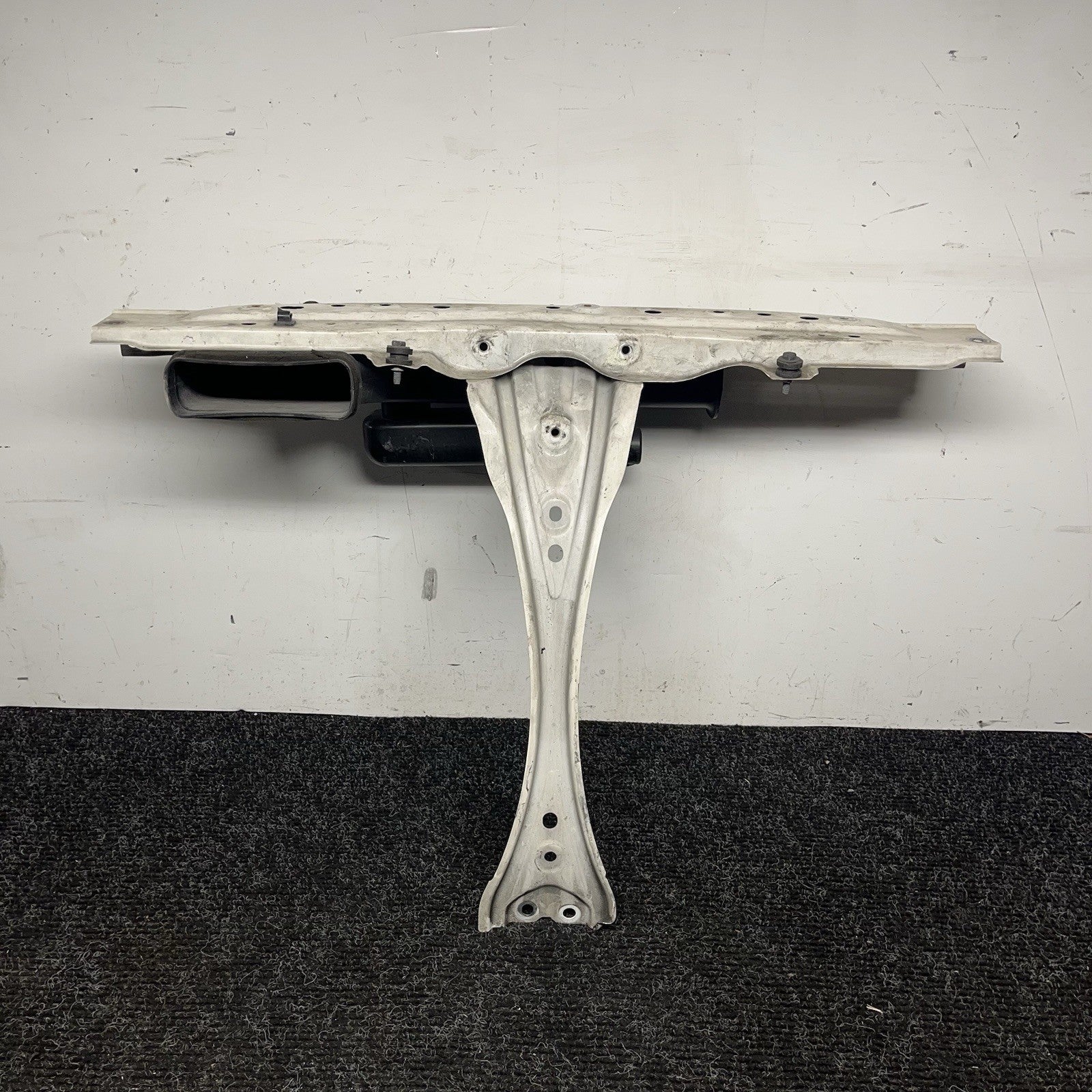 ☑️ 2013-2019 Subaru BRZ Scion FRS Radiator Upper T Bar Bracket W/ Air Duct OEM