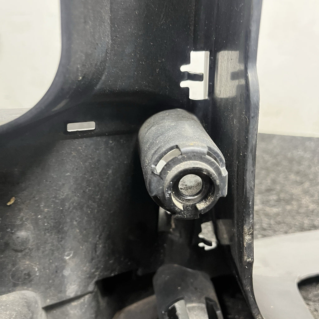 ☑️ REAR RIGHT INNER BUMPER MOUNT SUPPORT BRACKET OEM 2014-2018 BMW X5 F15