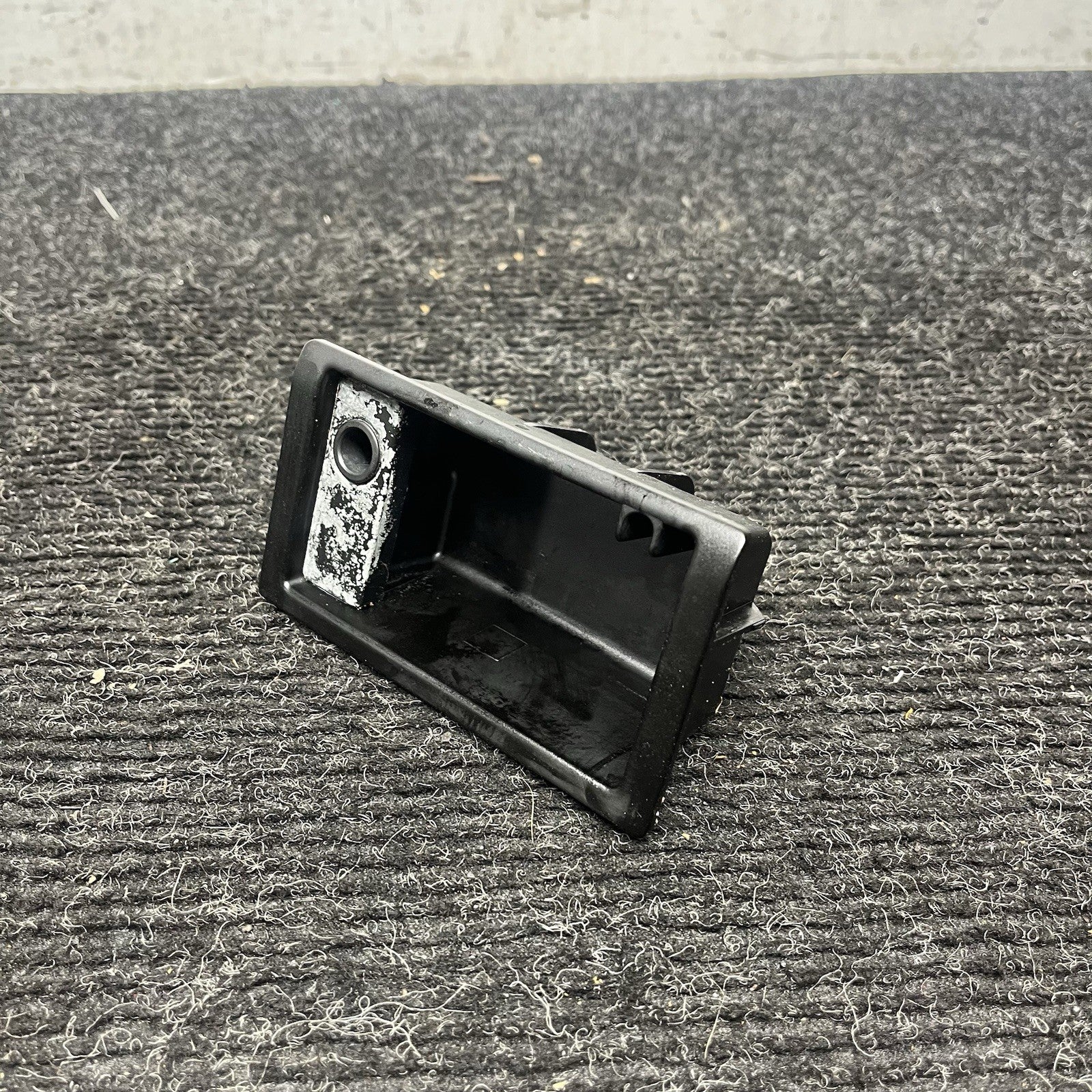 ☑️ 01-06 OEM BMW E46 325 330 M3 Rear Center Console Ash Tray Insert Black Trim