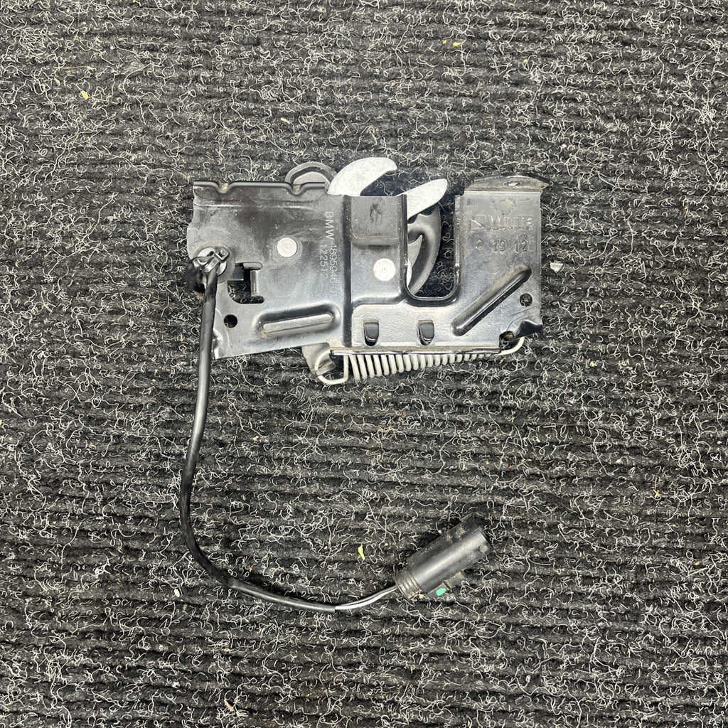 ☑️2012-16 BMW 3 SERIES F30 HOOD LOCK CATCH MECHANISM LEFT DRIVER SIDE 4895946-01