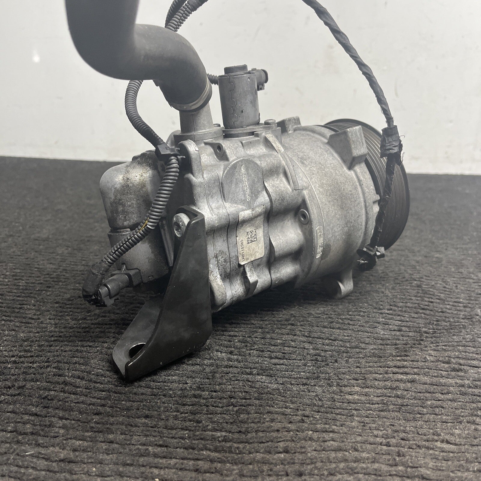 ☑️ BMW OEM F01 750i 740i 11-12 X6 N63 N54 AC Air Condition Compressor 29205096