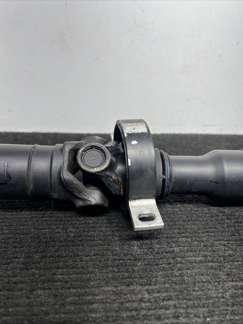 ☑️ 11-13 BMW F10 535i DRIVESHAFT MANUAL RWD N55 Miles DRIVE SHAFT 7563134