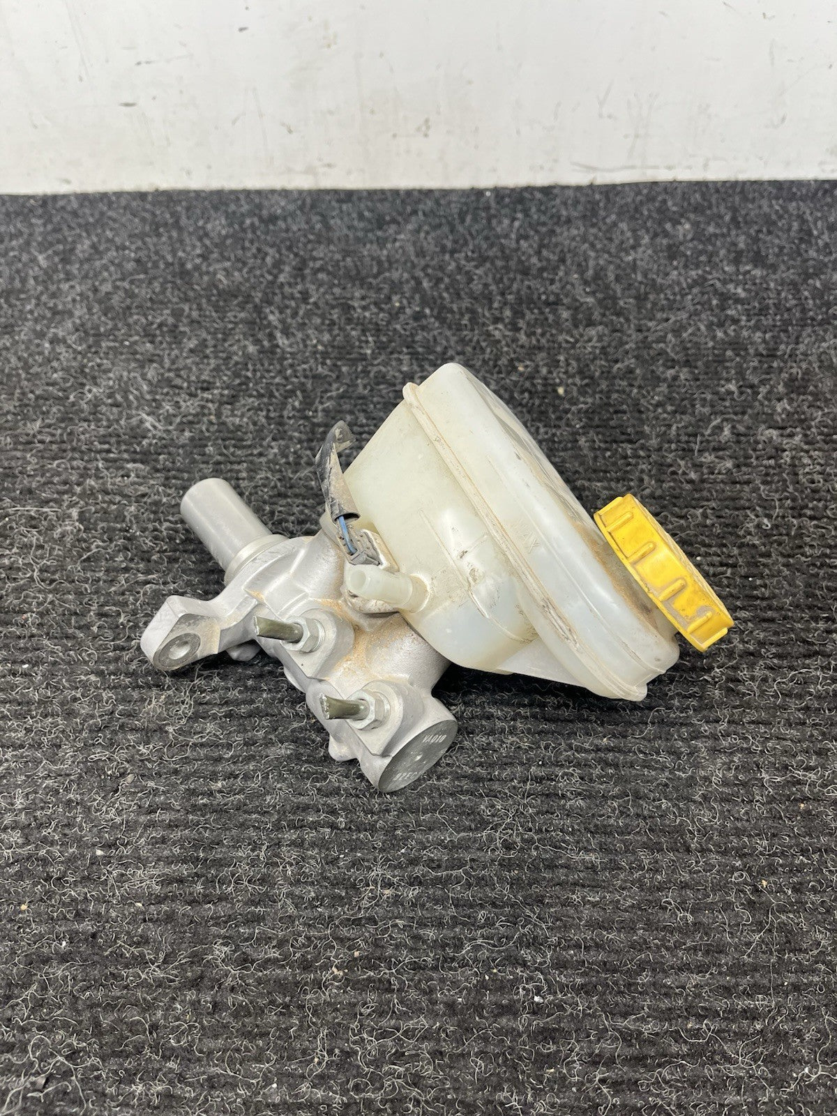 ☑️ 2015-2019 Subaru WRX STI Brake Master Cylinder Reservoir OEM 15-19