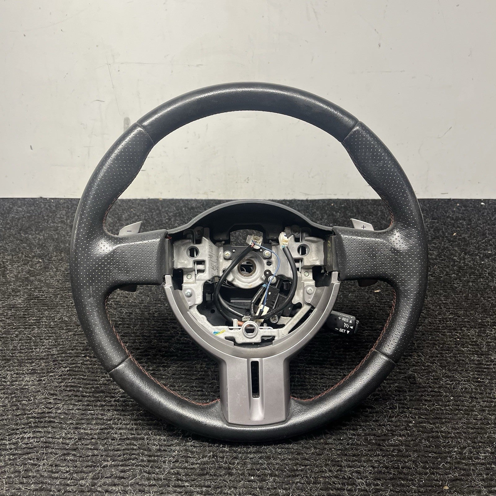 ☑️ 2013-2016 SCION FRS Subaru BRZ OEM Steering wheel Red Stitched Shift Paddles