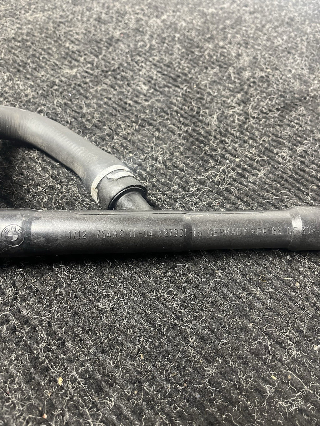 ☑️ OEM BMW E90 E92 E93 N54 RWD AT Thermostat Hose  Coolant Return Pipe Line