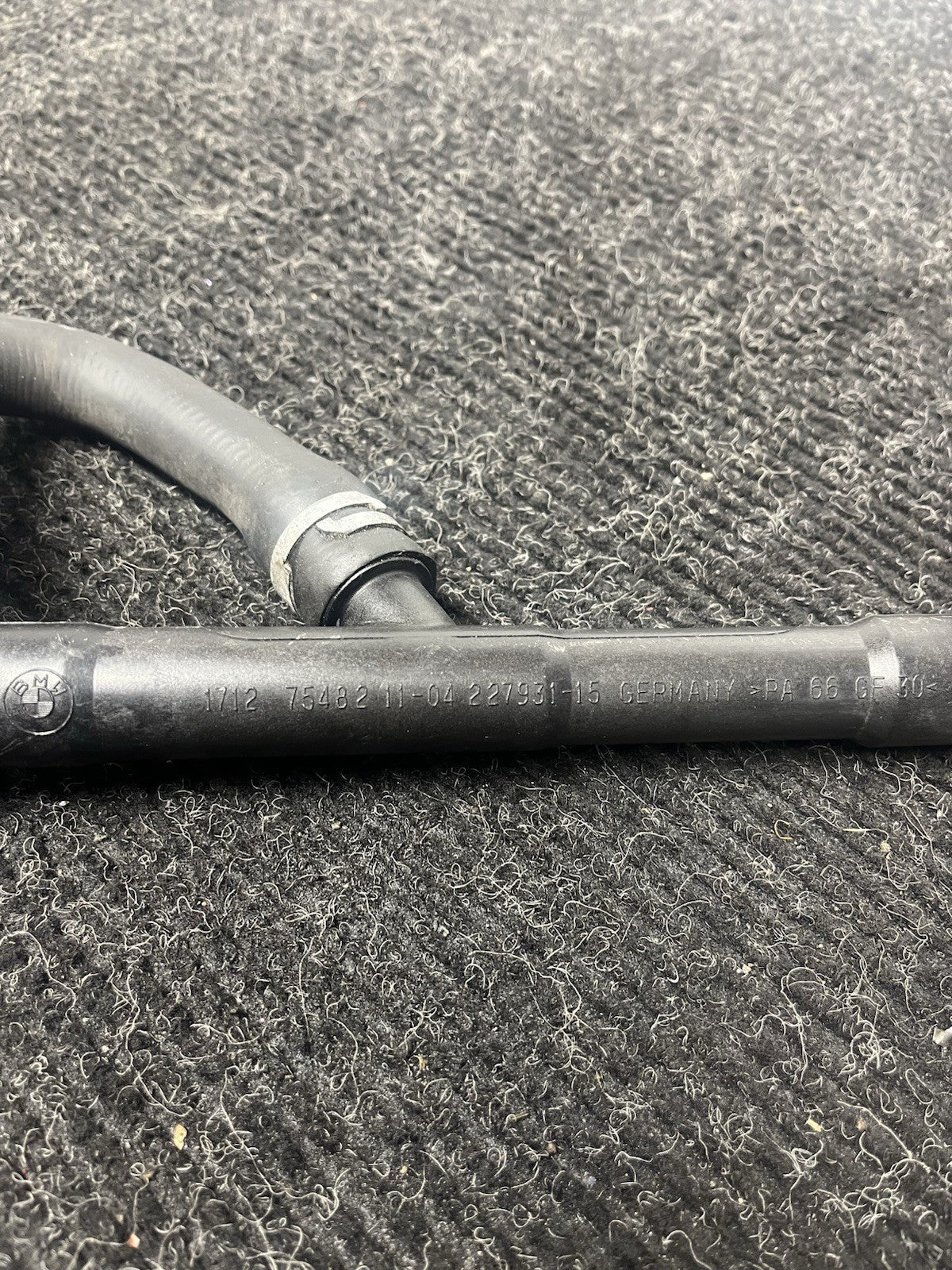 ☑️ OEM BMW E90 E92 E93 N54 RWD AT Thermostat Hose  Coolant Return Pipe Line