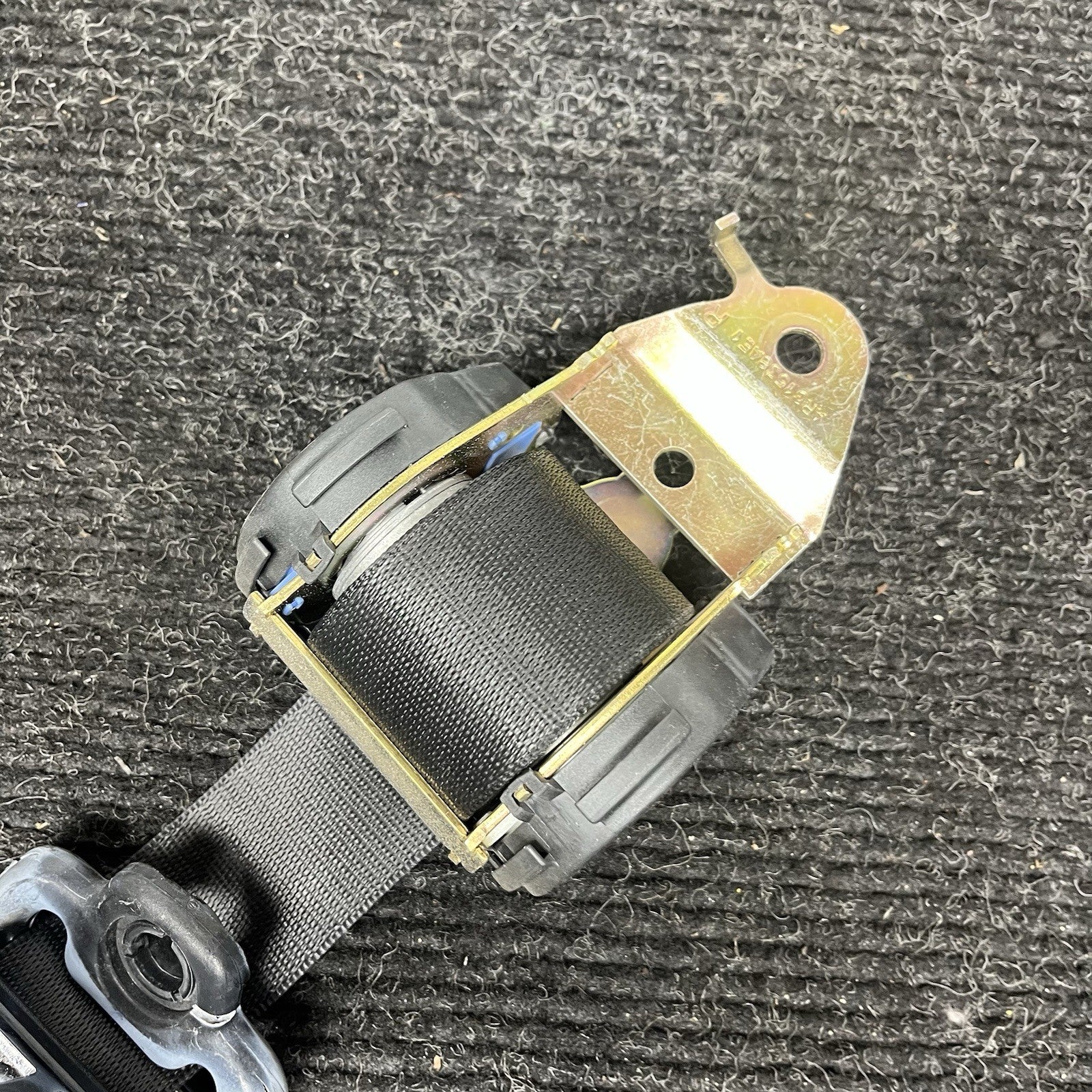 ☑️ 91-98 BMW E36 323 328 M3 Front Right Passenger Seatbelt Retractor Buckle OEM