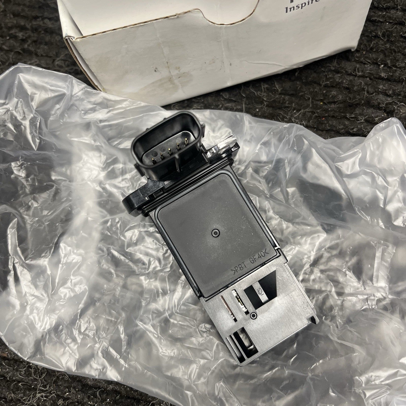 ☑️ Mass Air Flow Sensor Hitachi MAF0124