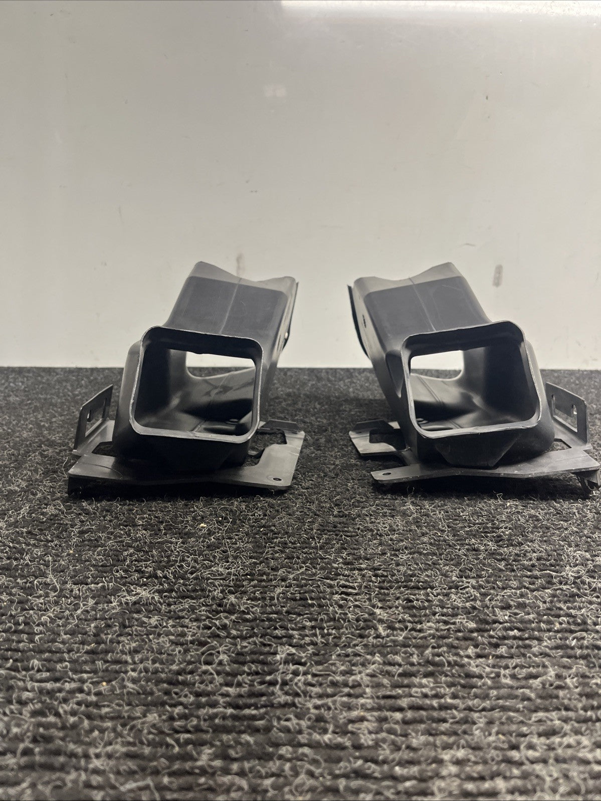 ☑️ 00-06 Genuine BMW 3 Series E46 Coupe Convertible M Sport Front Air Ducts PAIR
