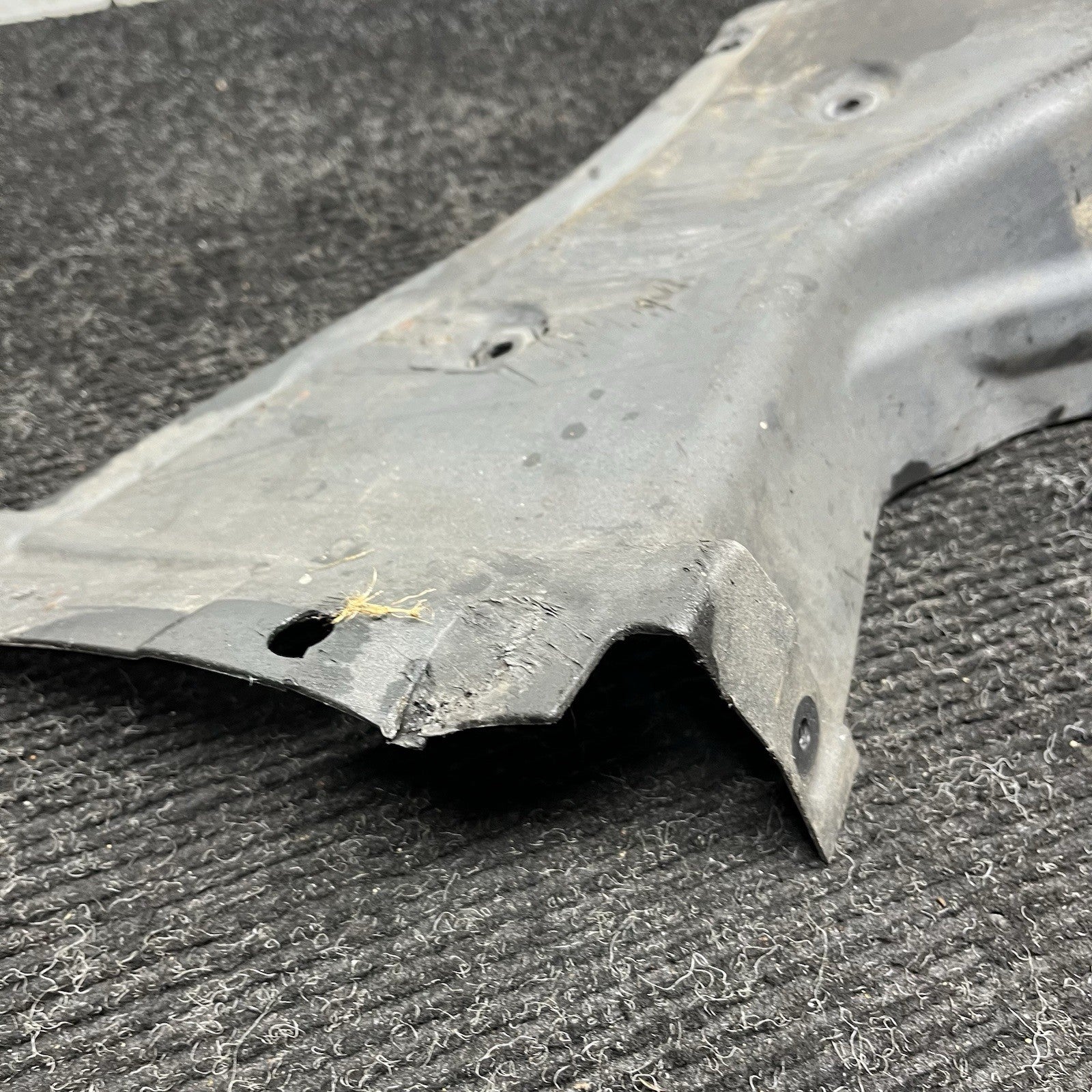 ☑️ 08-13 OEM BMW E92 E93 M3 Front Left Driver Lower Arch Liner Trim Cover Panel