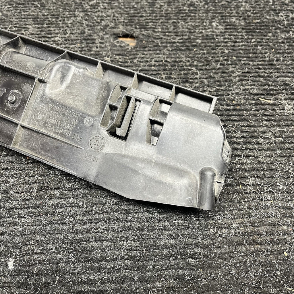 ☑️ BMW E90 Radiator Mount Carrier Left 7524912 OEM 06-11 325 328 330 335 M3