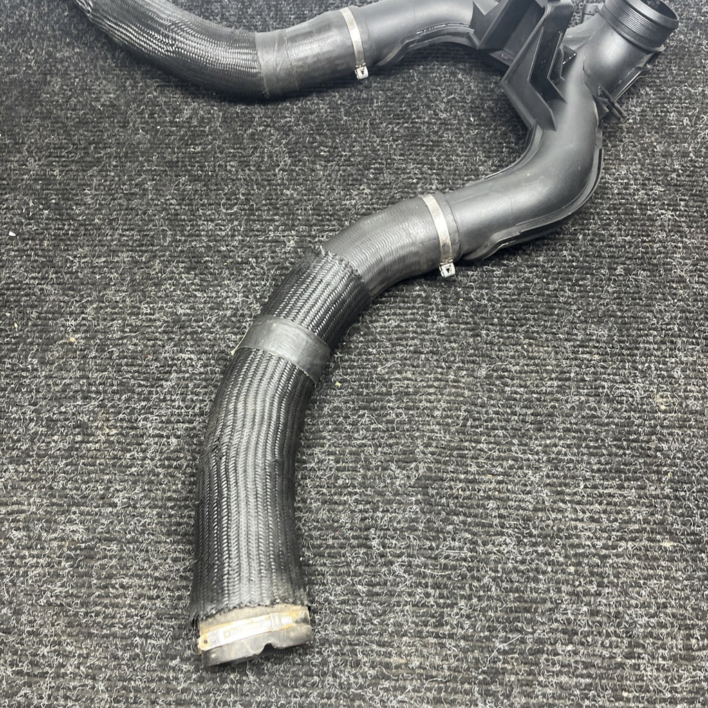 ☑️ 2013-2022 MASERATI LEVANTE 3.0L AIR INLET TUBE DUCT HOSE Y PIPE 670039138 OEM