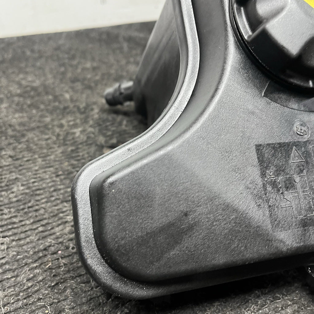 ☑️ 09-11 BMW E90 335d 3.0L Diesel Radiator Expansion Coolant Recovery Bottle OEM