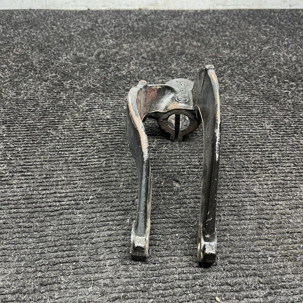 ☑️ Front Right Passenger Side Strut Shock Bottom Mount OEM BMW E70 E71 X5 X6