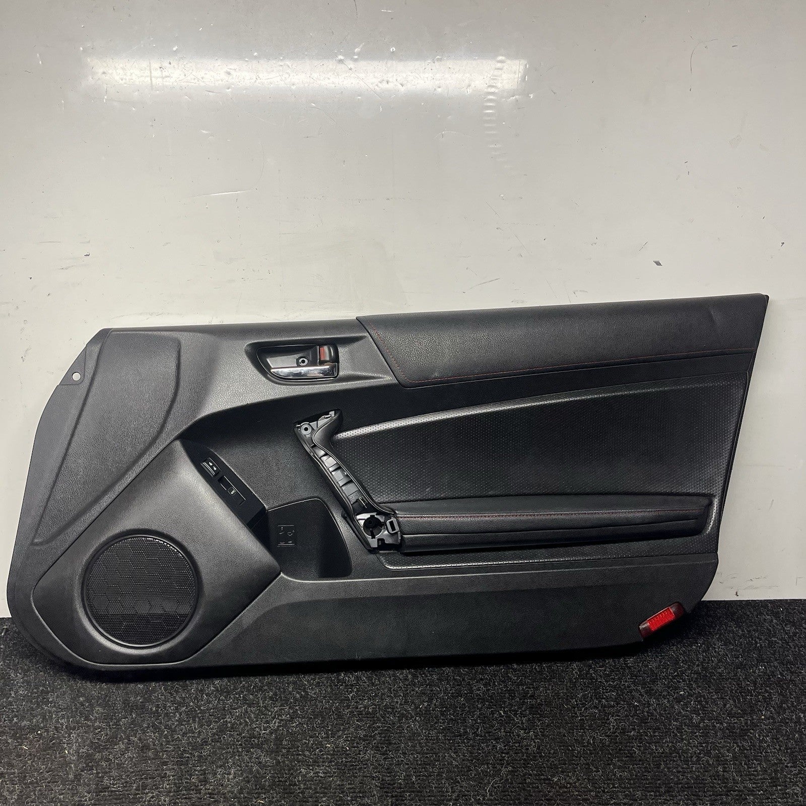 ☑️ 2013-2017 Subaru BRZ FRS Right Passen Side Interior 10 Series Door Panel OEM