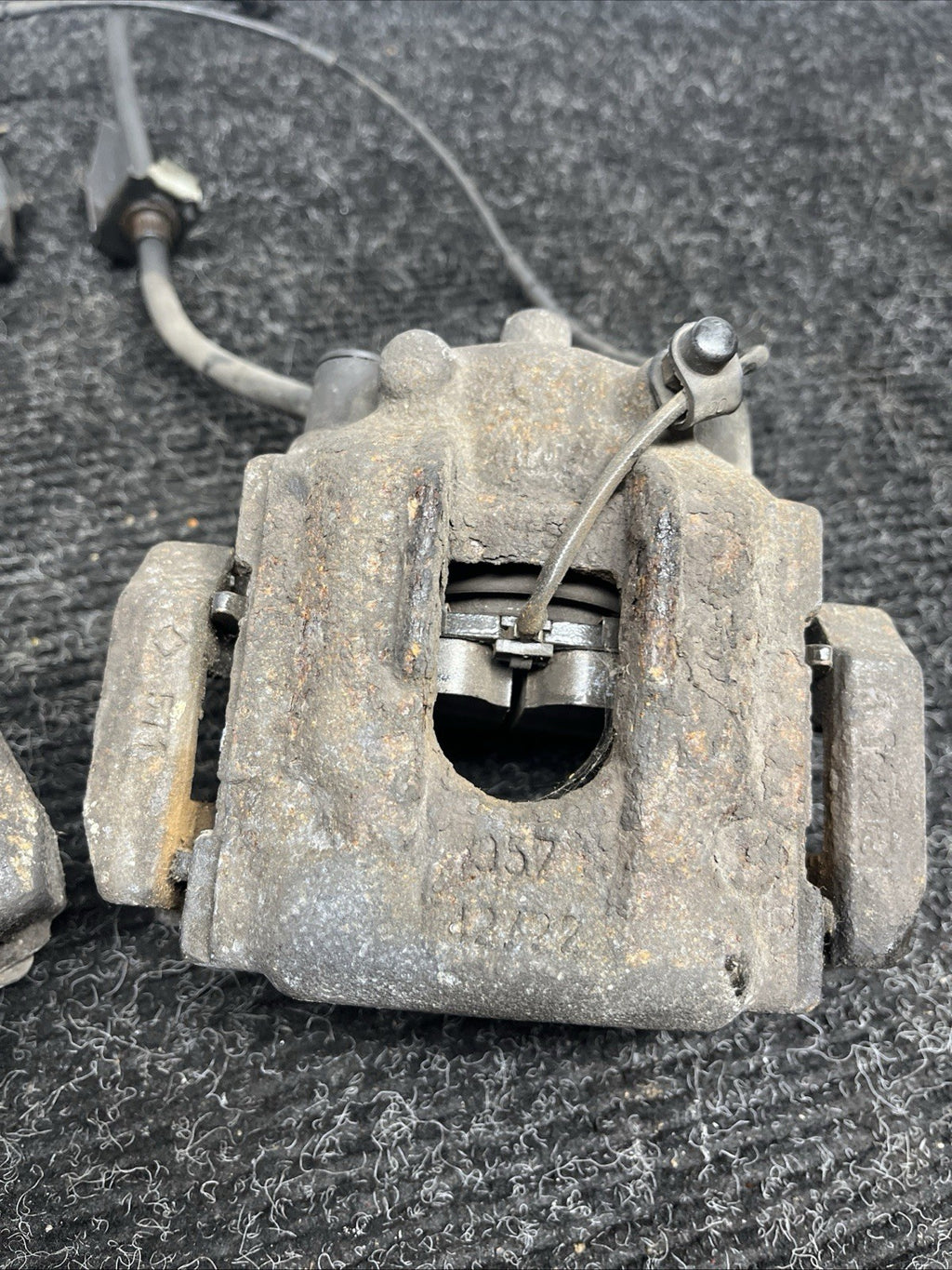 ☑️ 01-06 BMW E46 330i 330Ci RWD SET OF 2 REAR LEFT & RIGHT BRAKE CALIPER OEM