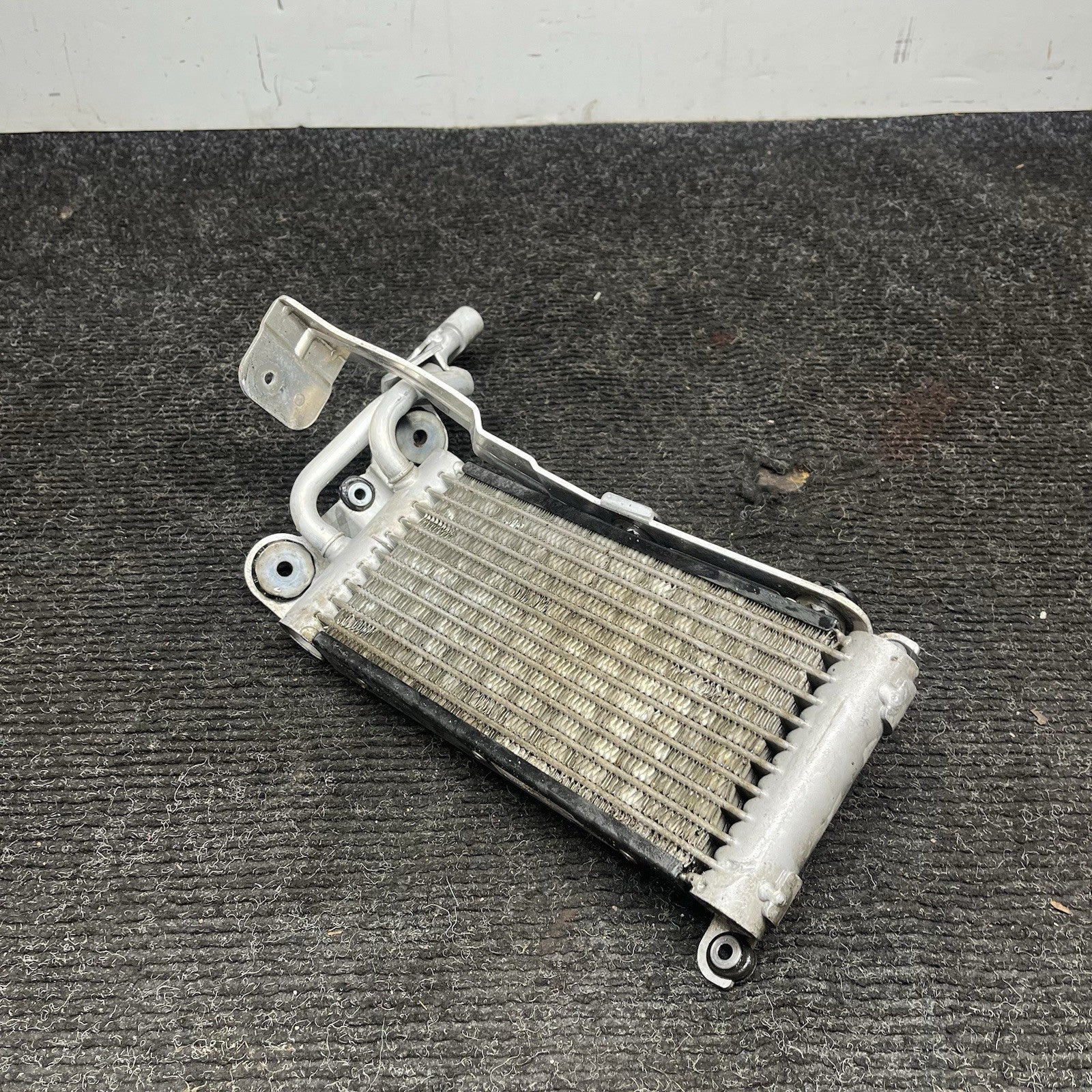 ☑️08-13 OEM BMW E88 E82 135 Convertible Coupe Engine N54 N55 Oil Cooler Radiator