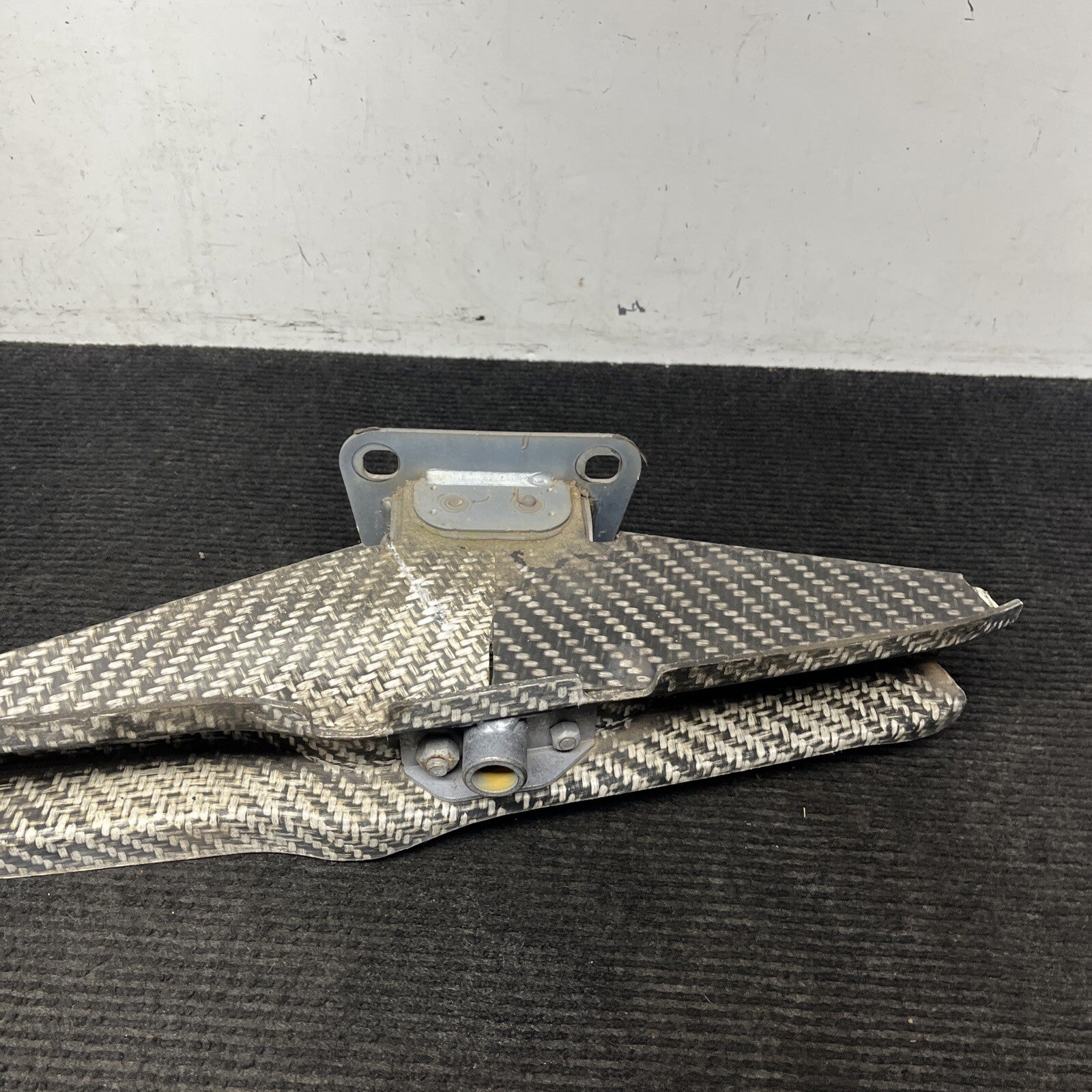 ☑️ 08-13 OEM BMW E92 E93 M3 Coupe Rear Bumper Reinforcement Rebar Carbon Fiber