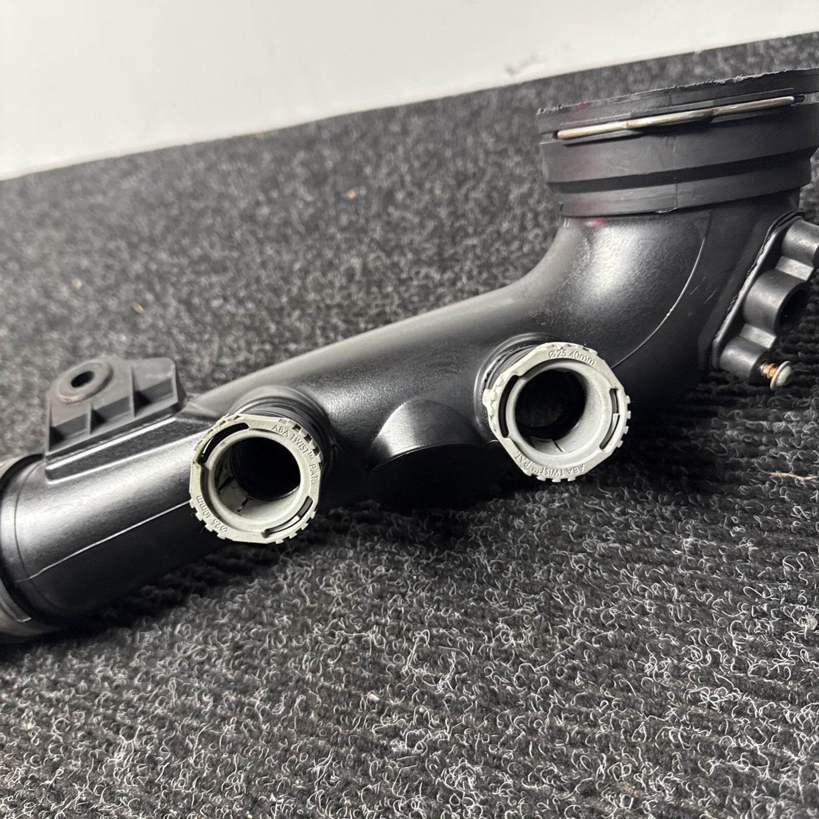 ☑️ 07-13 OEM BMW E90 E92 E93 335I Charge Pipe Diver Valves Induction Pipe N54