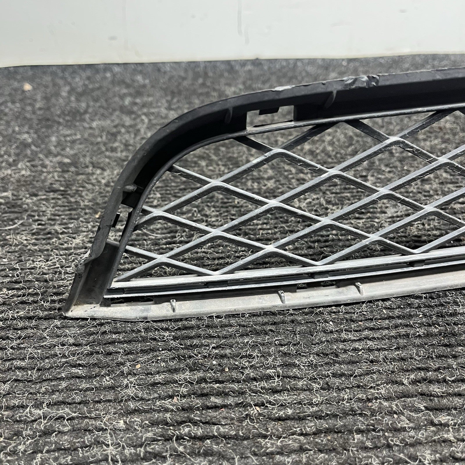 ☑️ 2011-2014 BMW F25 X3 xDrive35i Front Center Lower Bumper Grille OEM