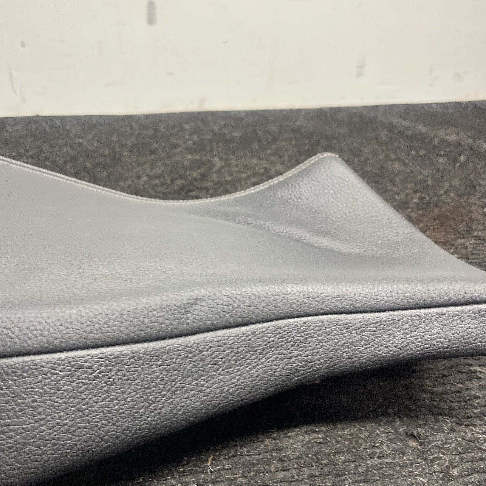 ☑️ 2015-2018 BMW 428ix F36 OEM Left Rear Seat Bolster Black Leather