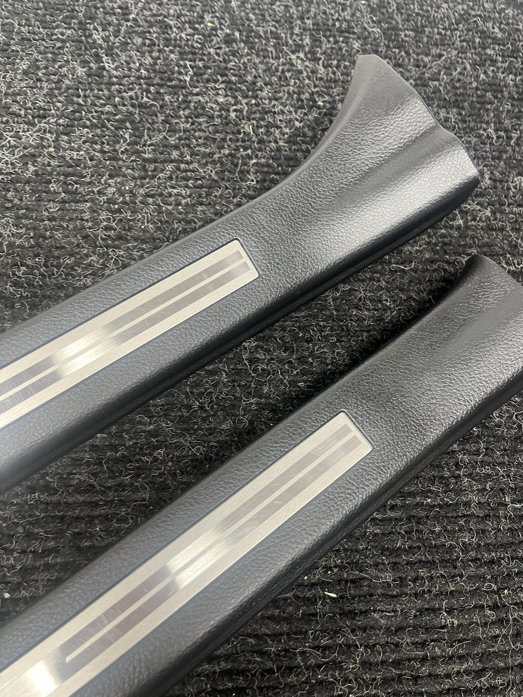 ☑️ 2015-2021 Subaru WRX STI Front Door Sill Trim Set OEM LU85