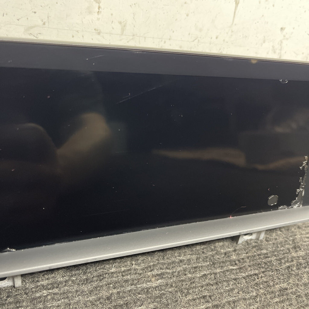 ☑️ BMW F20 F21 F22 F23 OEM RADIO SCREEN 9381039 NBT EVO 8.8” BLEMISH ON SCREEN