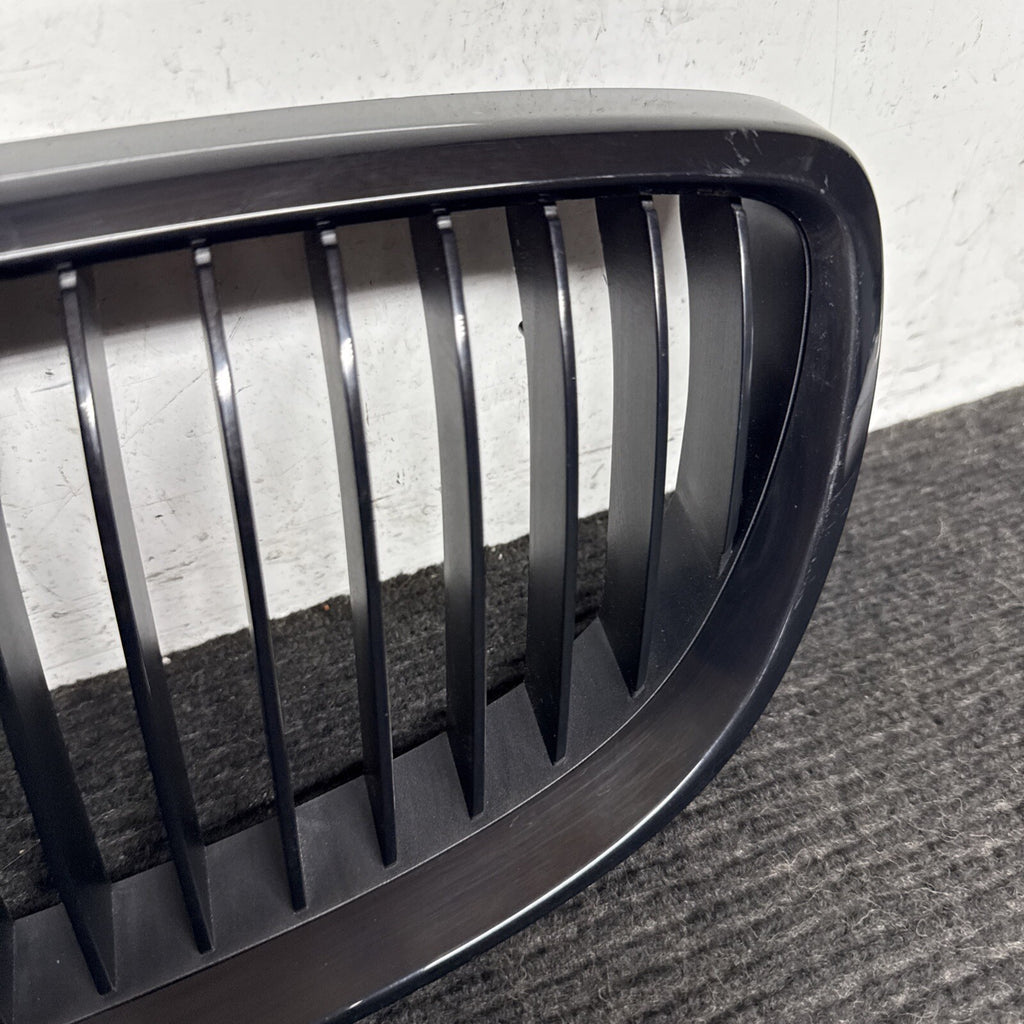 ☑️ 07-10 BMW E92 E93 328I 335I SET FRONT BUMPER LEFT & RIGHT KIDNEY GRILLE OEM
