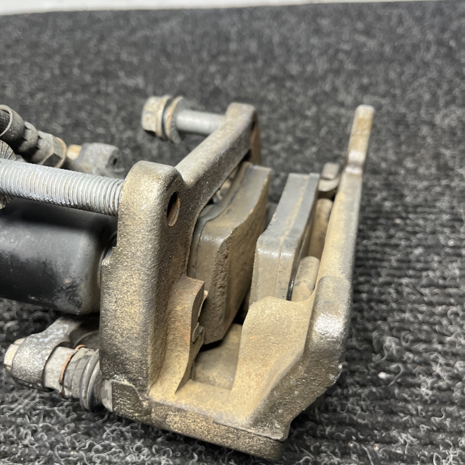 ☑️ 08-12 AUDI B8 A4 B8 A5 Q5 REAR BRAKE CALIPER MOTOR LEFT DRIVER OEM 062723