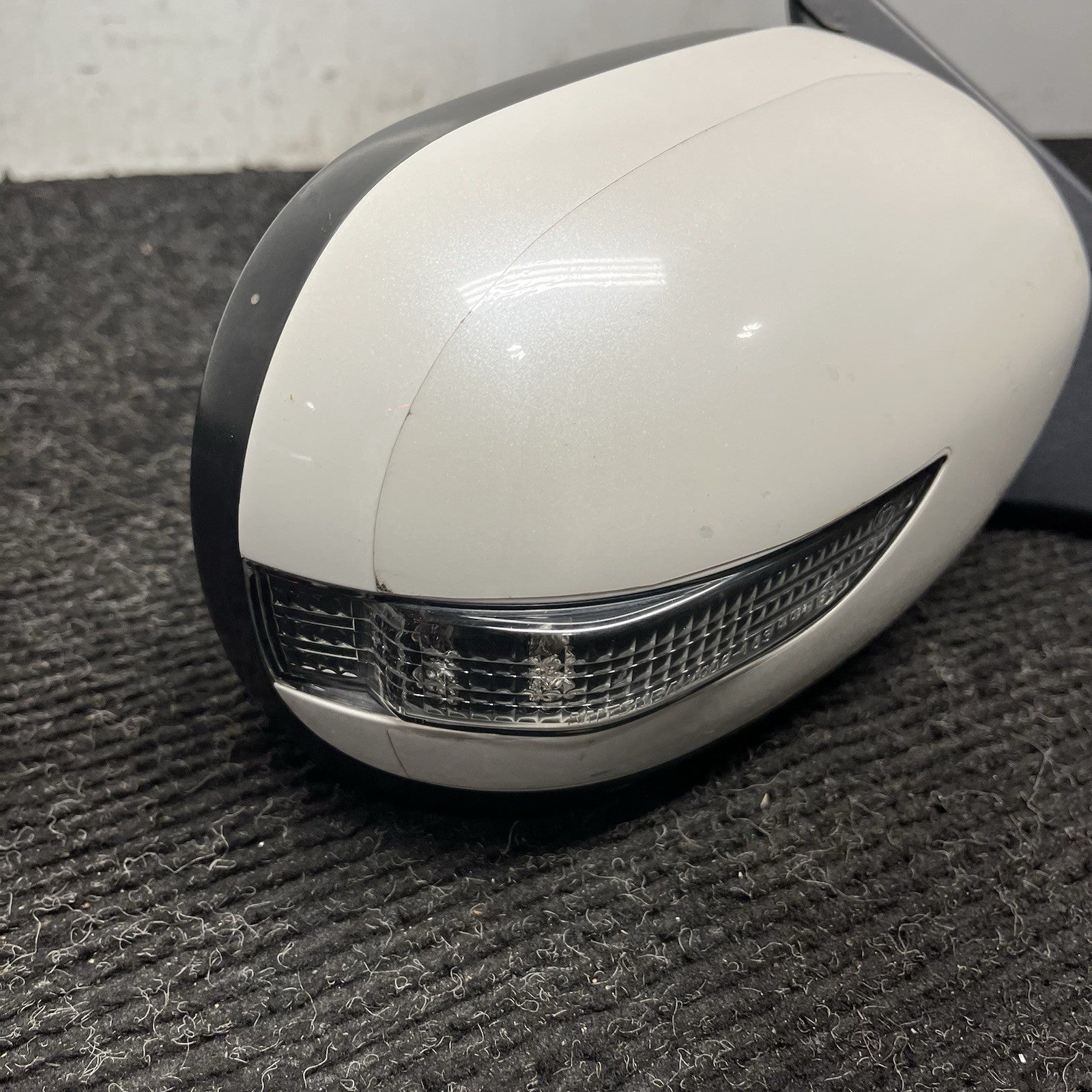 ☑️ 2008-2014 Subaru WRX STI RH Right Passenger Door Mirror DGM White OEM