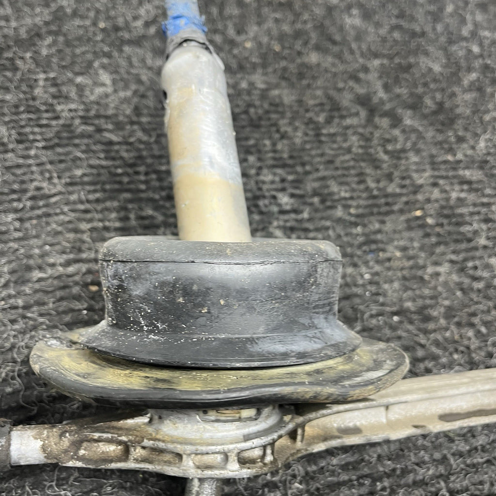 ☑️ 01-06 BMW E46 330 OEM 5 Speed Shifter Linkage ZF