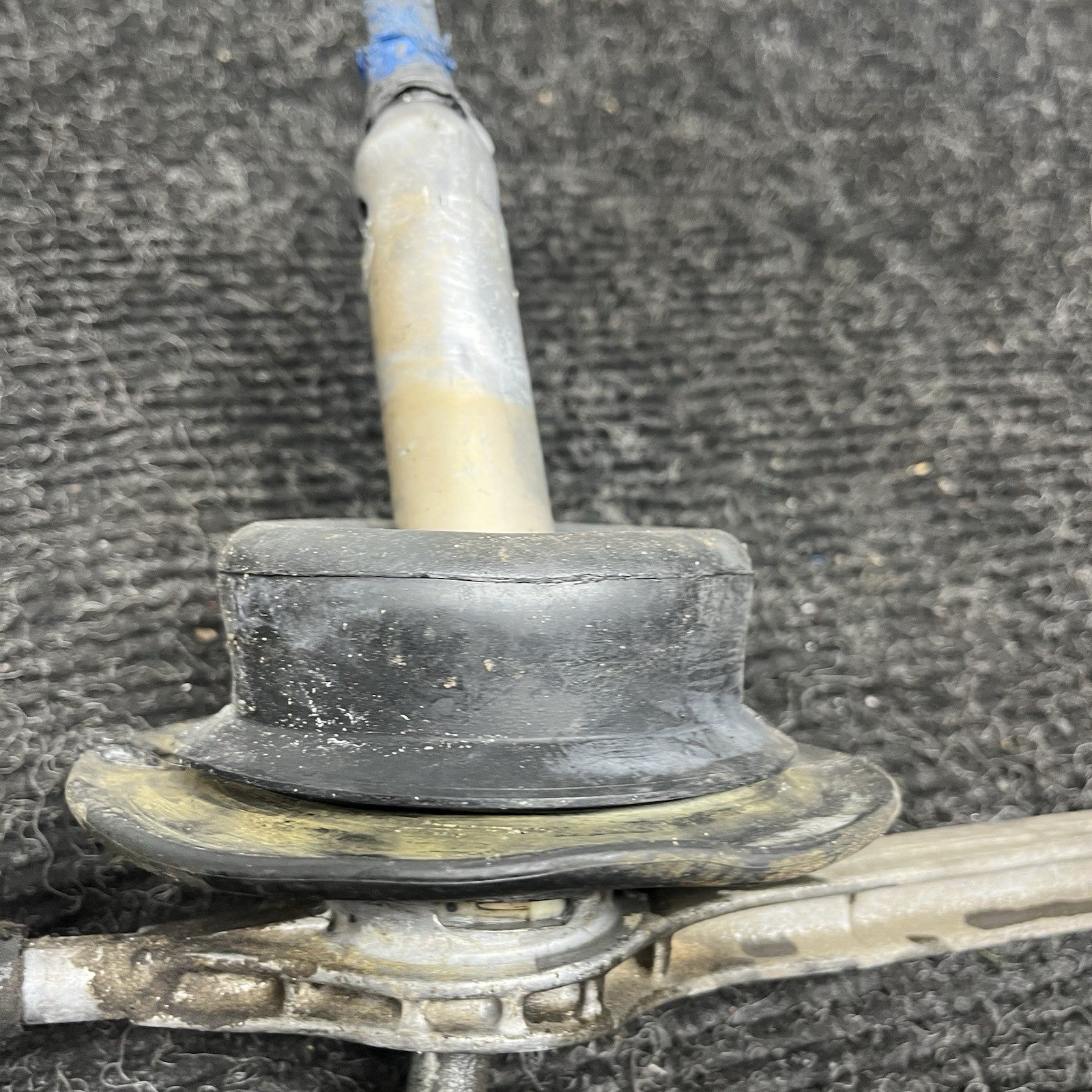 ☑️ 01-06 BMW E46 330 OEM 5 Speed Shifter Linkage ZF