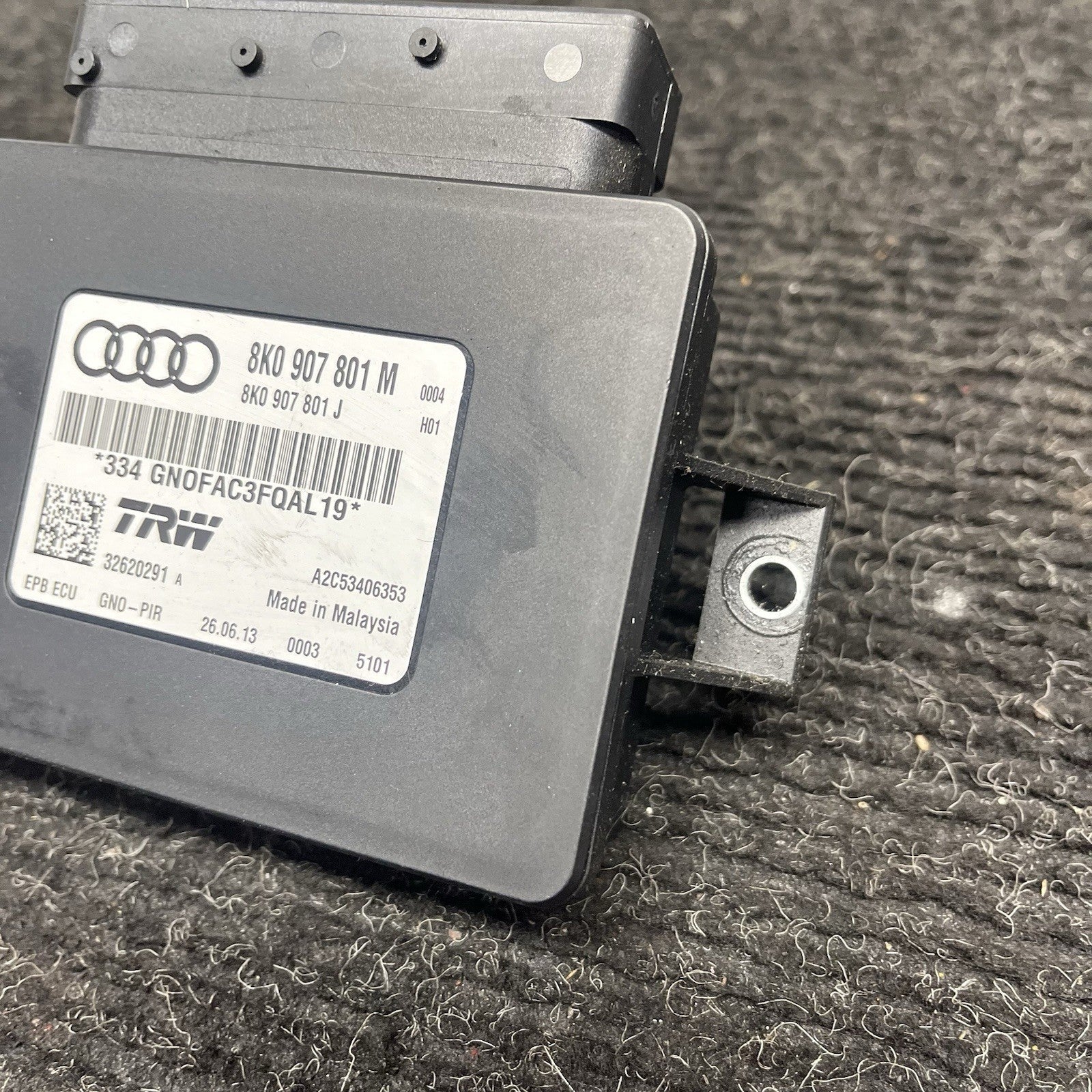 ☑️ 2014-2017 AUDI A5 COUPE B8 - Parking Brake Control Module 8K0907801M