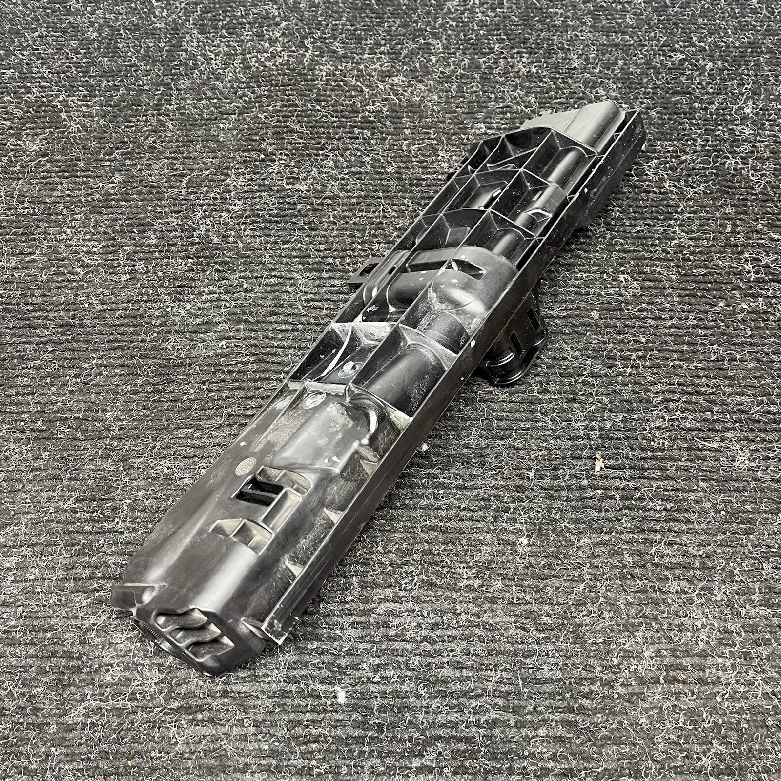 ☑️ BMW E90 Radiator Mount Carrier Left 7524912 OEM 06-11 325 328 330 335 M3