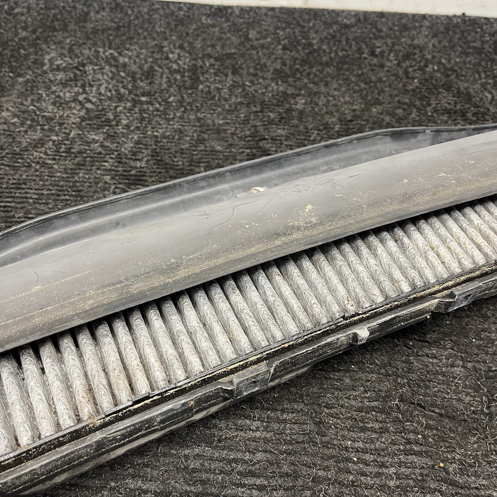 ☑️ 01-06 OEM BMW E46 M3 330Ci S54 Micro Air Filter Housing Cover Trim Panel
