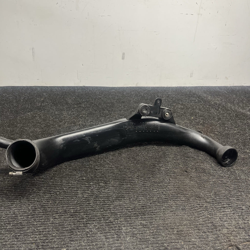 ☑️ BMW E90 335xi Air Intake Pipe Duct Induction Tube Front Engine N54 OEM
