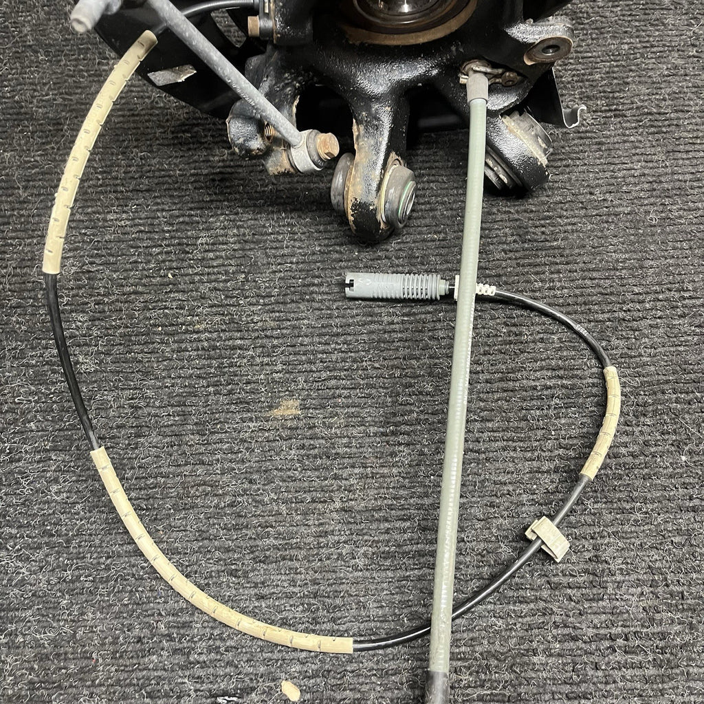 ☑️ 07-13 BMW E82 E88 E90 E92 E93 Rear Driver Hub Spindle Bearing Knuckle OEM
