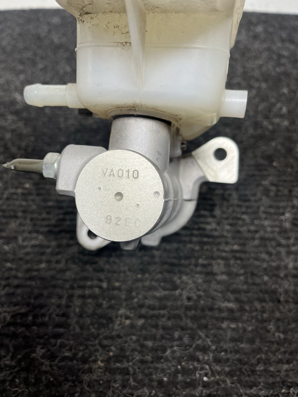 ☑️ 2015-2019 Subaru WRX STI Brake Master Cylinder Reservoir OEM 15-19