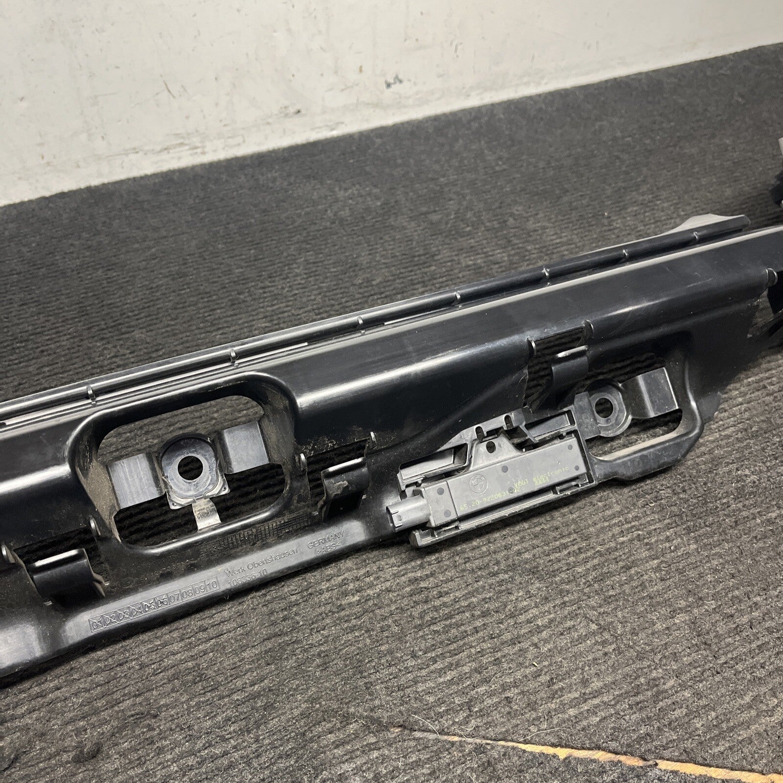 ☑️ OEM BMW 2 SERIES F22 F23 2014-2021 REAR BUMPER BRACKET SUPPORT 7285532
