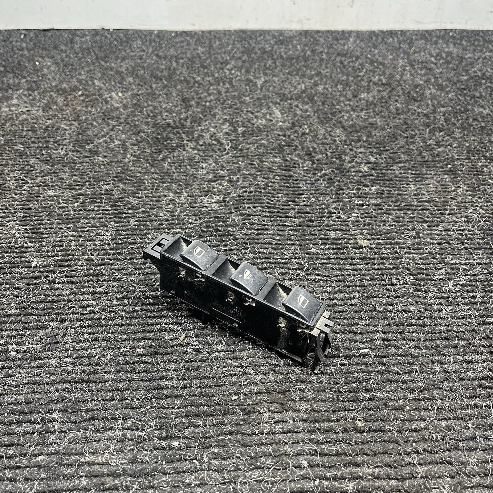 ☑️ 99-06 BMW E46 330ci 325ci M3 CONVERTIBLE LEFT DRIVER Power Window Switch OEM