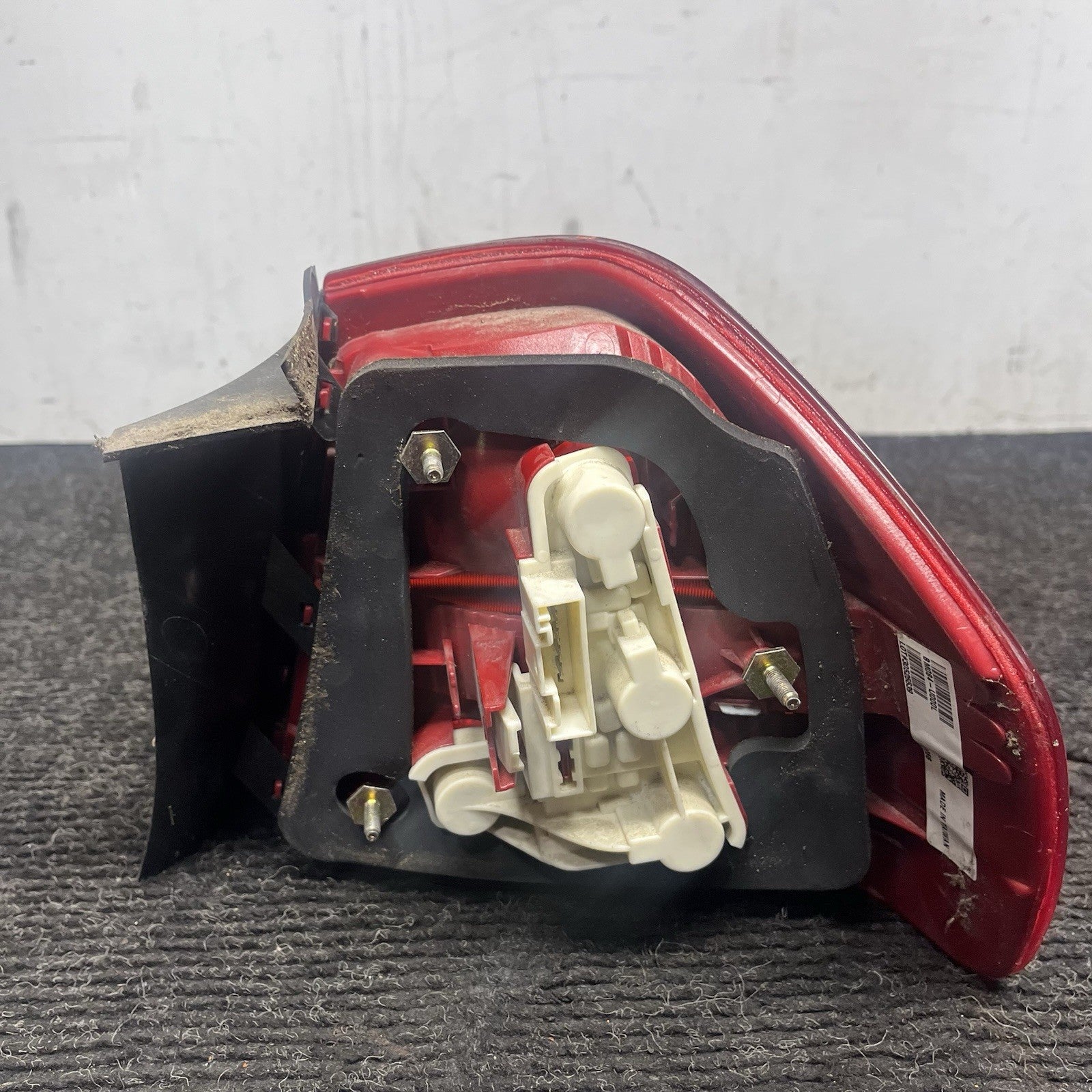 ☑️ 2006-2008 BMW 325I 328I 335I E90 LEFT DRIVER SIDE TAIL LIGHT 7161955 OEM