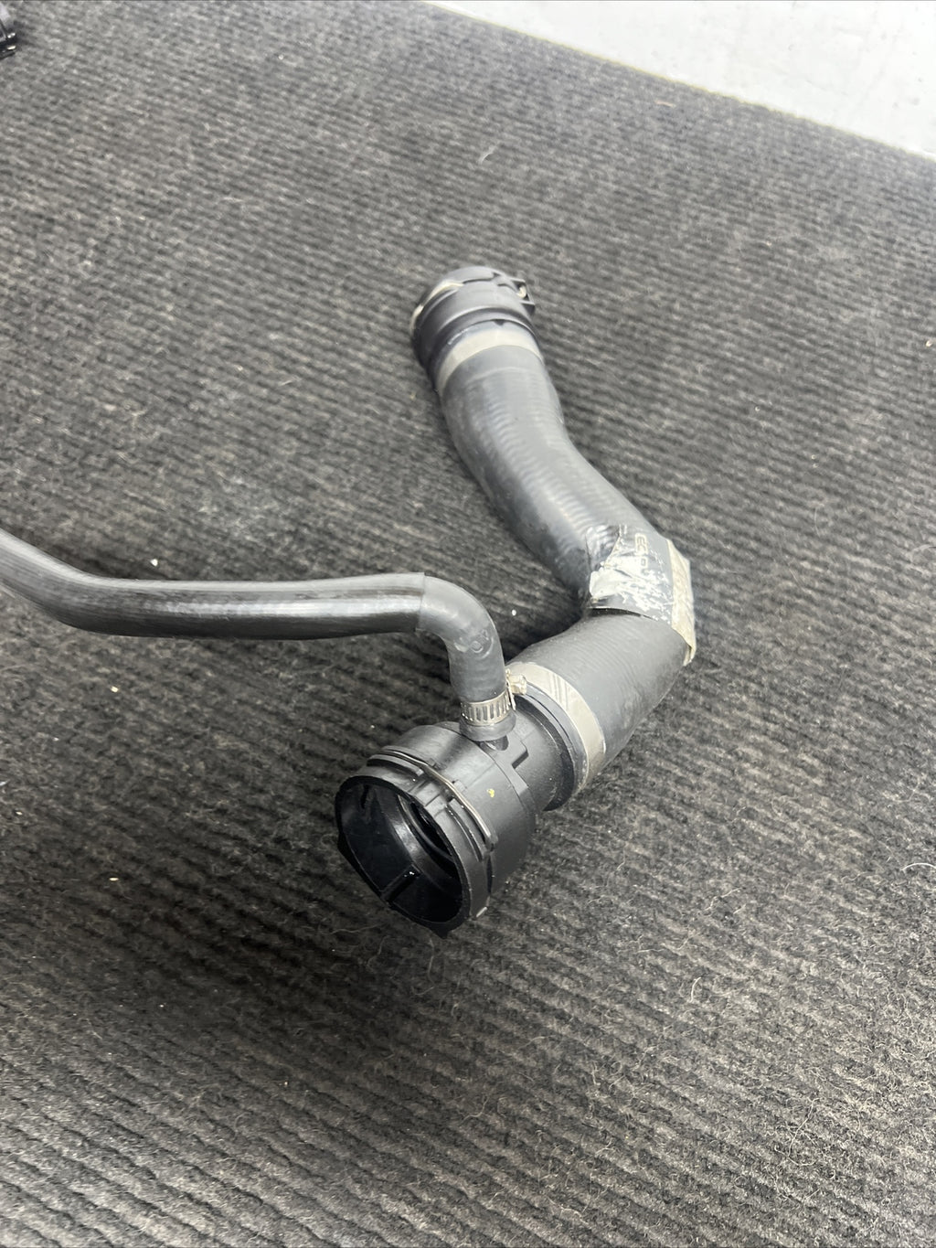 ☑️ BMW 2006-2013 E90 E92 E82 UPPER RADIATOR COOLANT HOSE COOLING LINE OEM